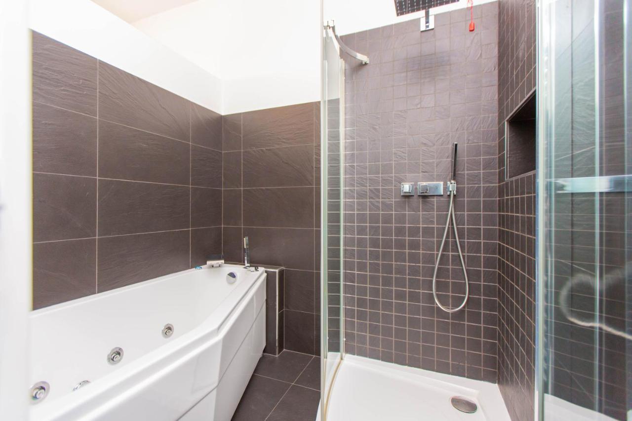 Al 4 Hotel Busto Arsizio Buitenkant foto